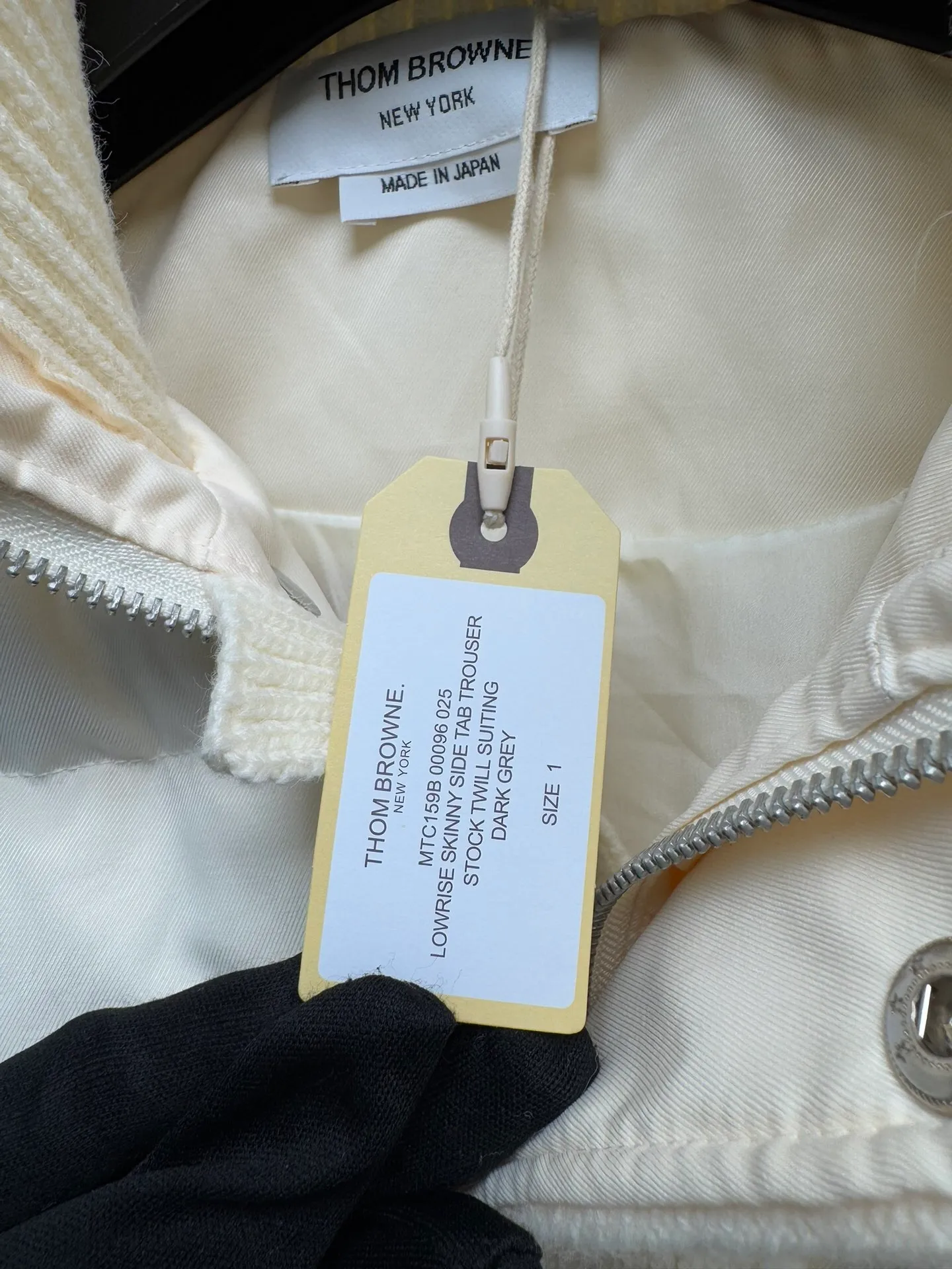 Thom Browne. Black White Gray Size SML